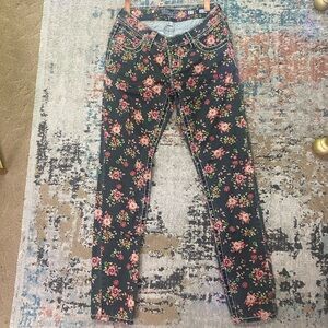 Miss Me Jeans Floral Capris